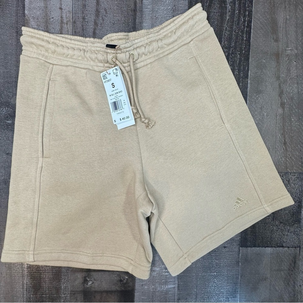 NWT Adidas All Season Beige Short size Small
